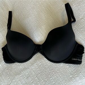 Calvin Klein Black T-Shirt Bra